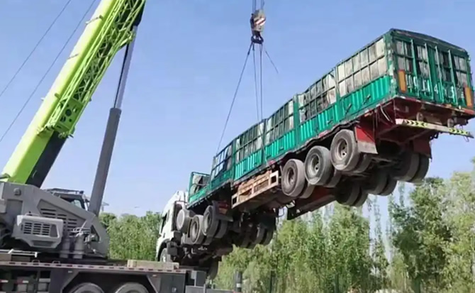 天涯区道路脱困救援案例